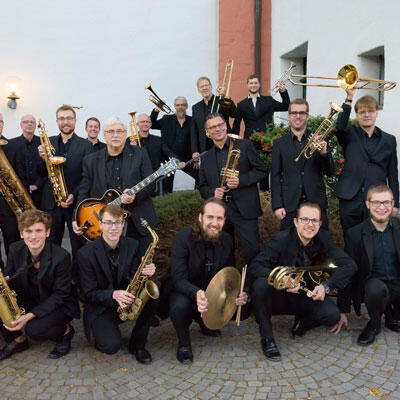 Let’s Fall in Love | Kultur!Büro. Lÿz