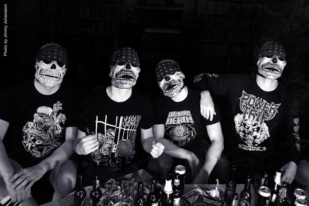 DR. LIVING DEAD! | www.metaltix.com