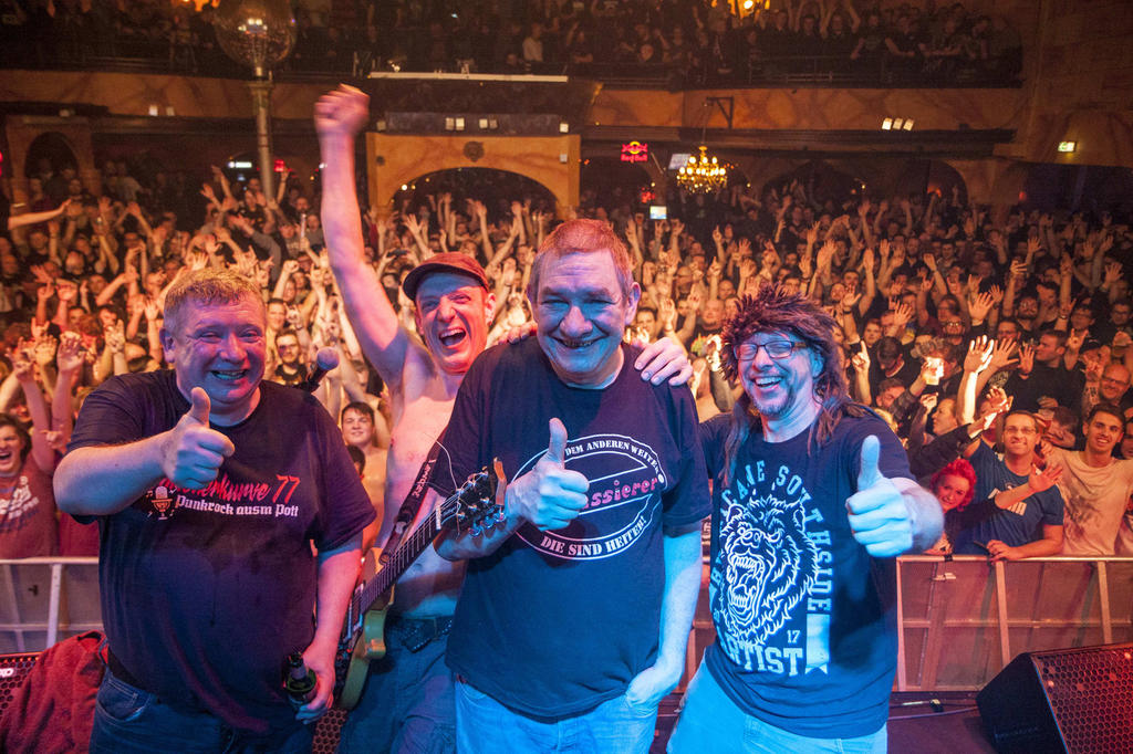DIE KASSIERER | www.metaltix.com