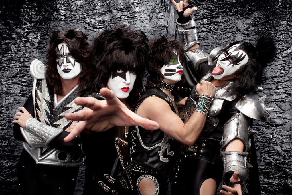 KISS  | www.metaltix.com