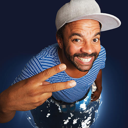 Simon Pearce - Allein unter Schwarzen | Springmaus-Theater