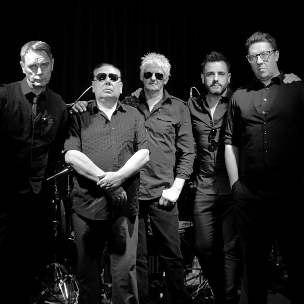 THE GODFATHERS | SZENE
