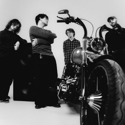 COURTING | undercover.de