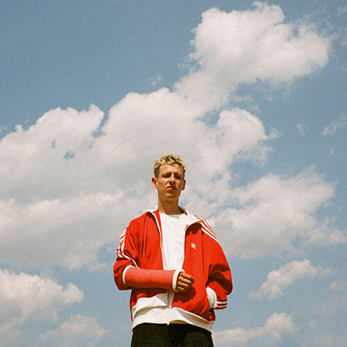 SHELTER BOY | undercover.de