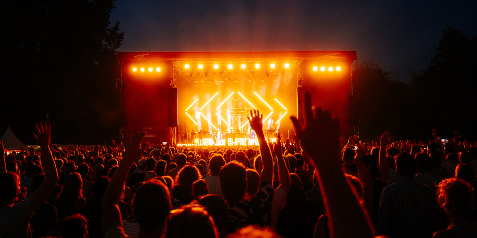 OPEN AIRS AUF DER BRAWO BÜHNE