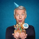 Johannes Flöck - Früher war ich jünger – wenn Happy und Birthday getrennte Wege gehen