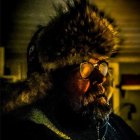 <b>Jochen Malmsheimer</b>
<br>Statt wesentlich die Welt bewegt, hab ich wohl nur das Meer gepflügt.
- ein Rigorosum sonderhausen