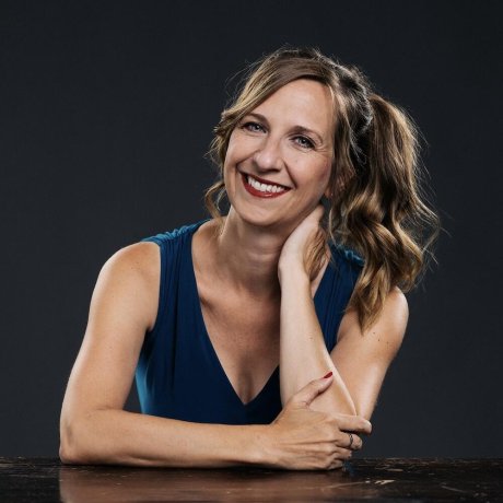 Sarah Hakenberg | Motion
