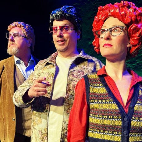 Kabarett-Theater Distel - Jenseits von Germany | Springmaus-Theater